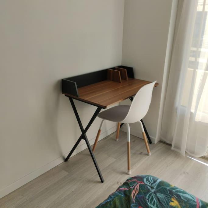 Appartement Verdoyant Au Bord Du Lac Leman Entre Evian Et Thonon Dans Une Villa Publier Exterior photo