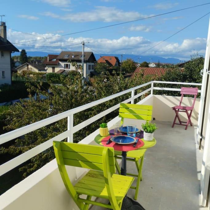 Appartement Verdoyant Au Bord Du Lac Leman Entre Evian Et Thonon Dans Une Villa Publier Exterior photo